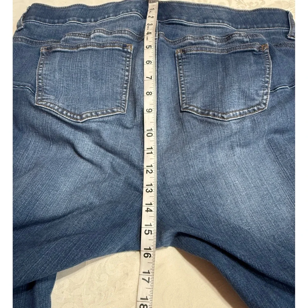 Torrid Bombshell Skinny Jeans Womens 16 Blue Distressed Ripped Cropped Denim - Picture 7 of 10